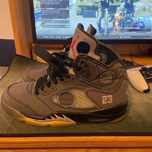 Off-White x Air Jordan 5 SP Grey